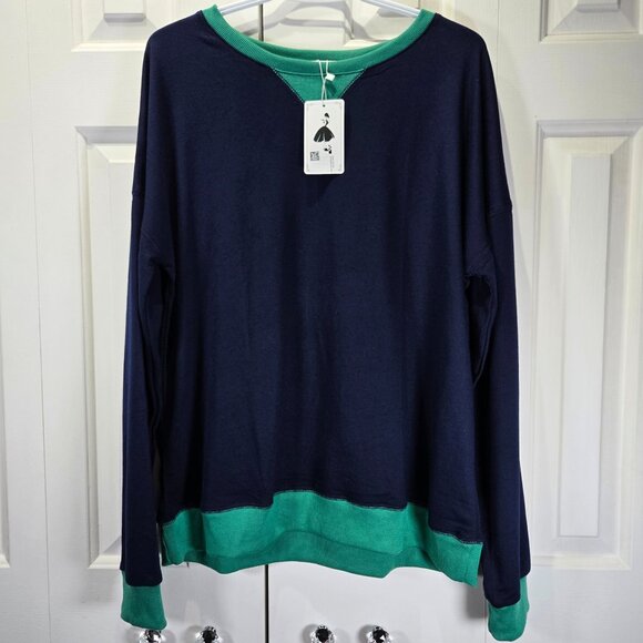 Sweaters - NWT Women’s Blue & Green Crewneck Loose Fit Sweater – Size Medium